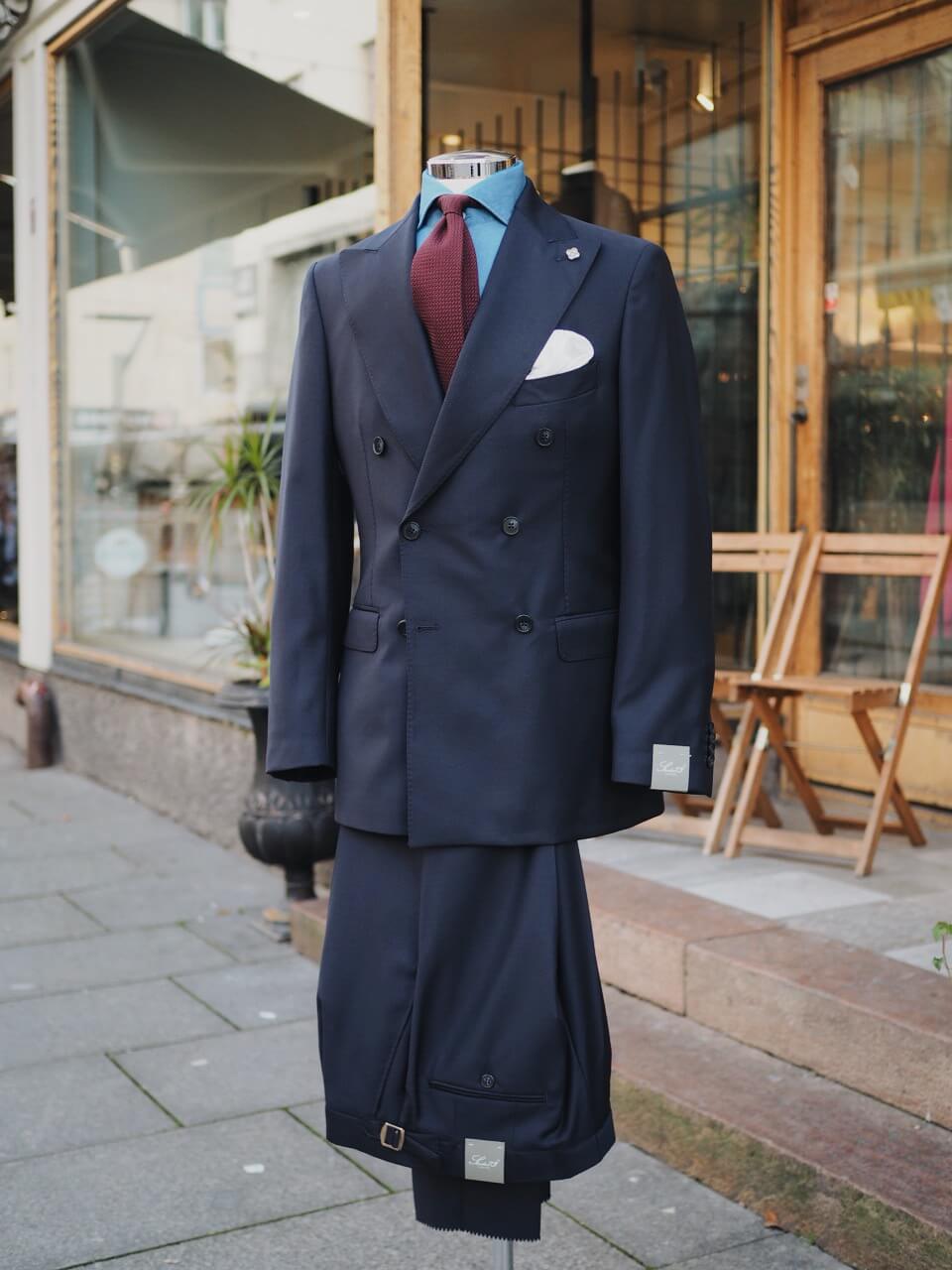 Studio 73 DB Wool Jacket With Peak Lapel Navy