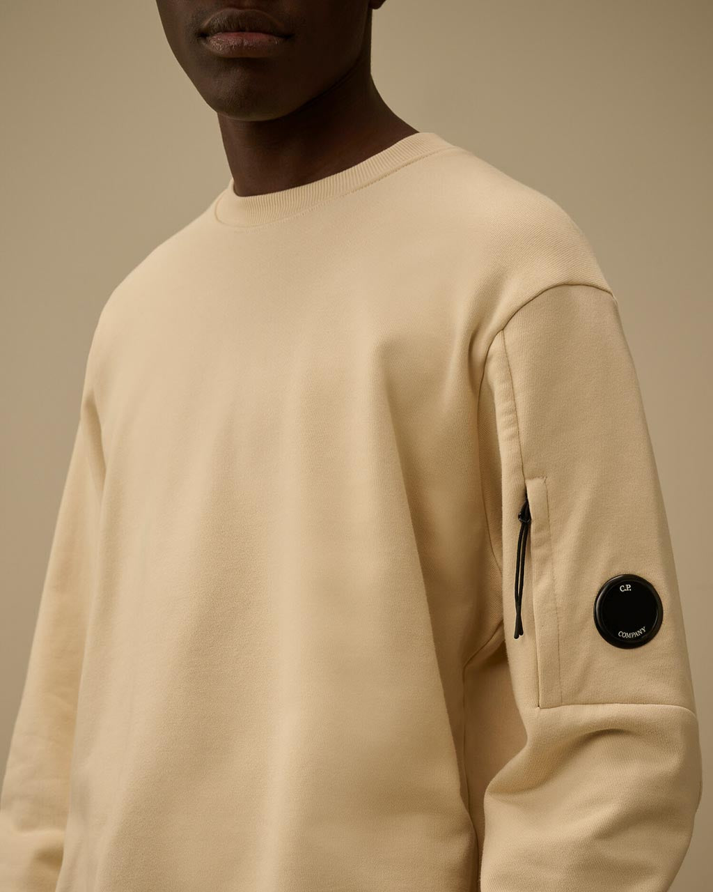 Crew Neck Diagonal Raised Fleece Beige