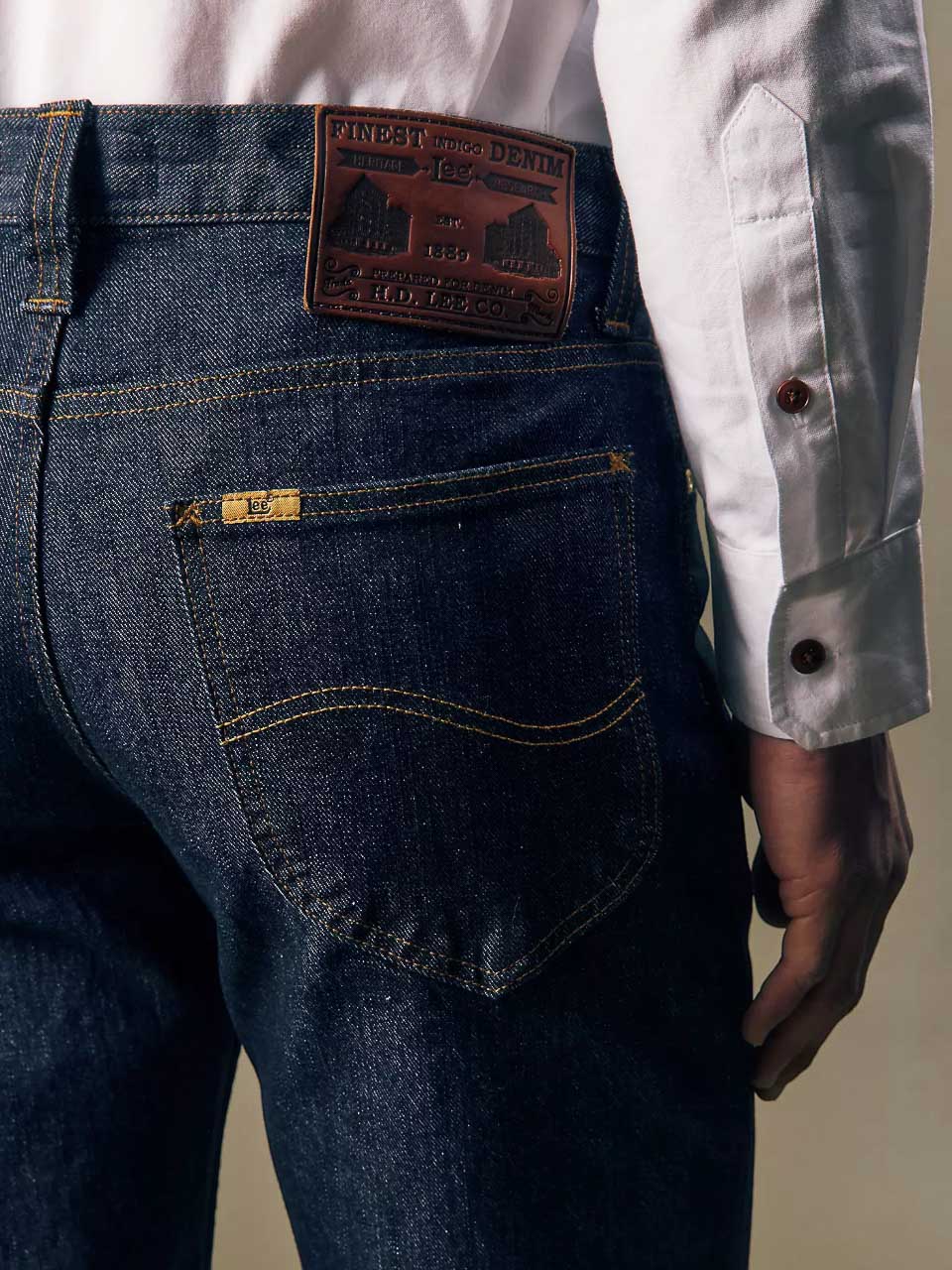 Lee Est.1889 Gold Reglar Straight Denim Jeans