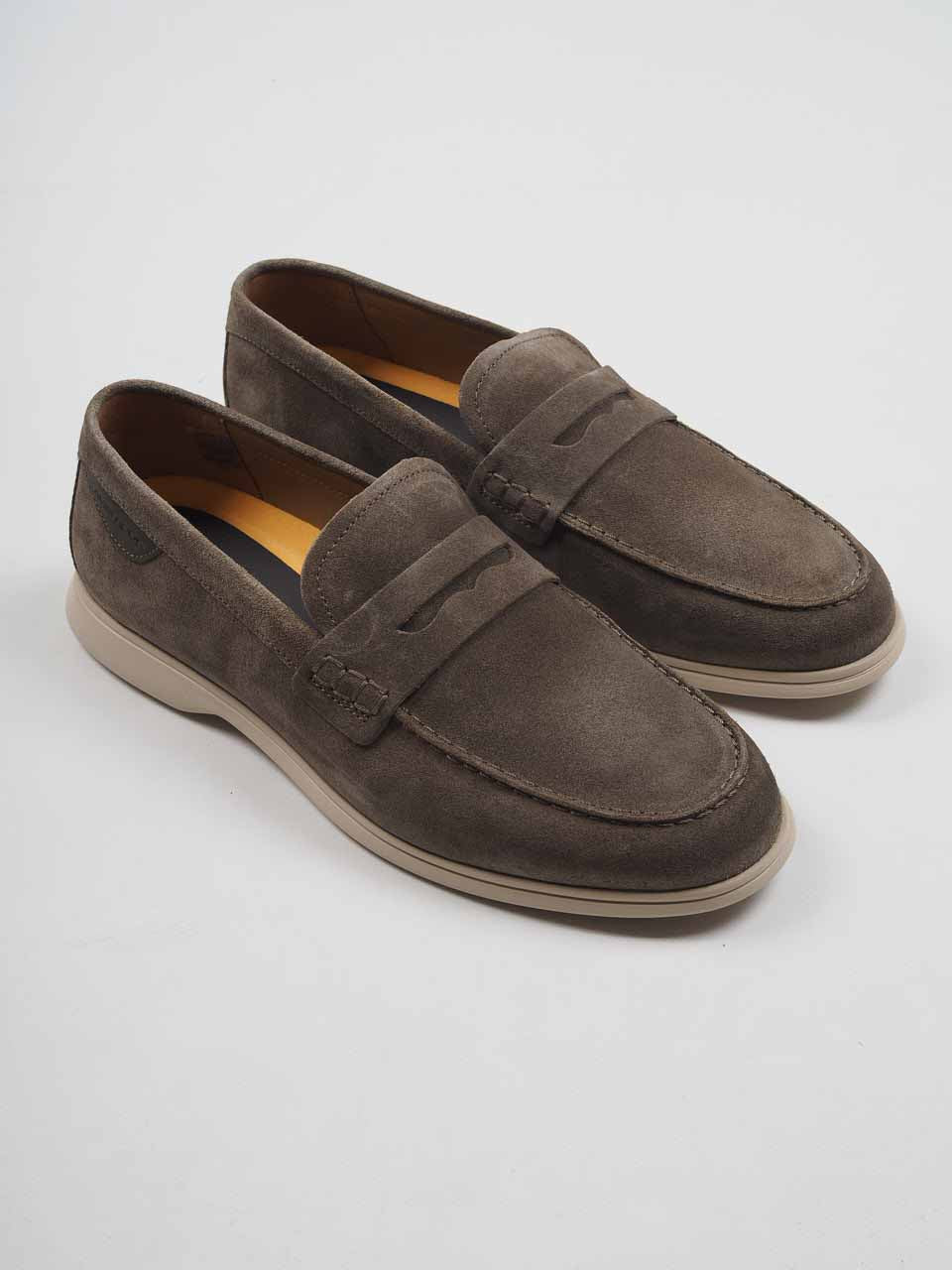 Suede Penny Loafer Kaki