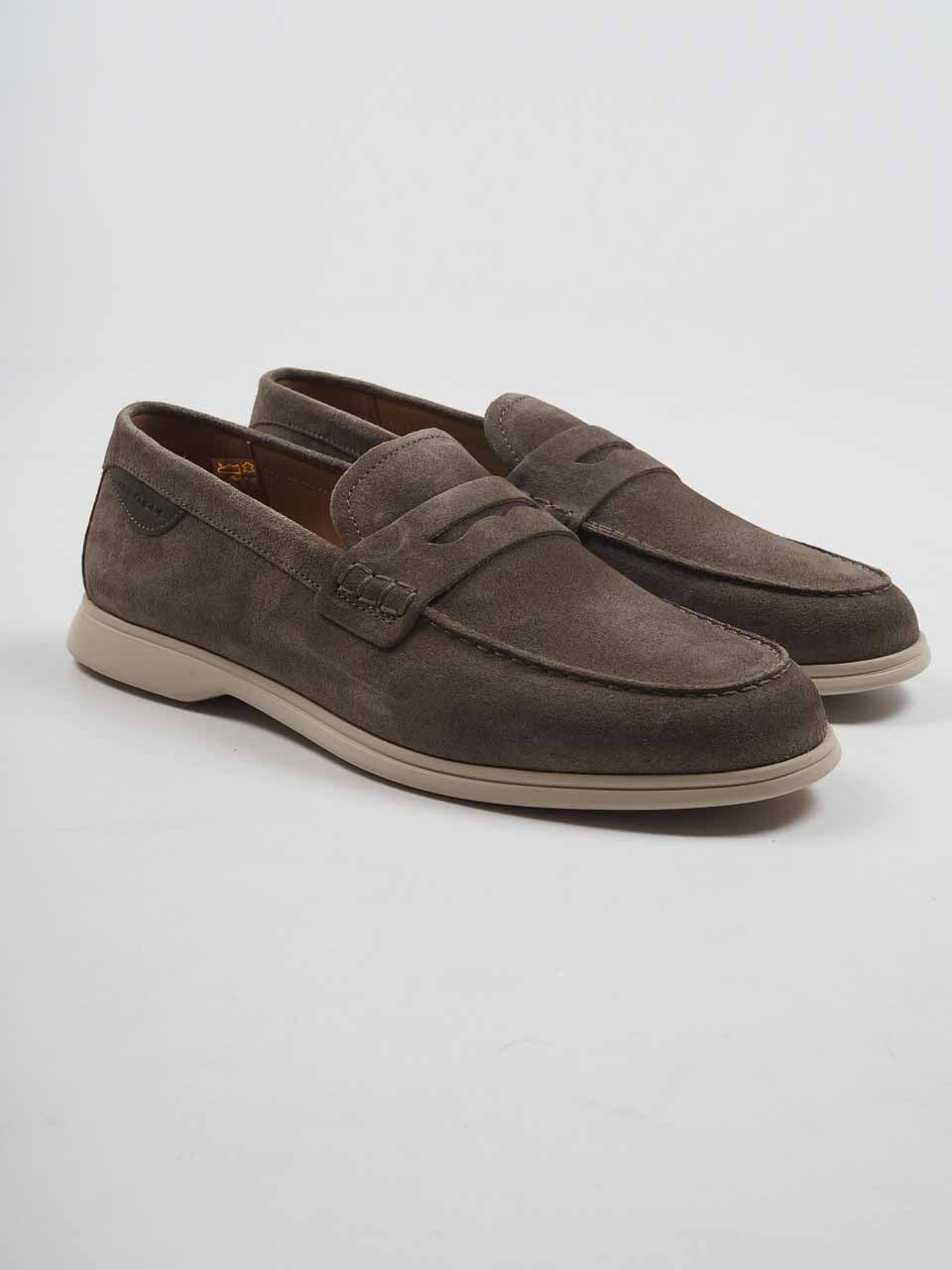 Suede Penny Loafer Kaki