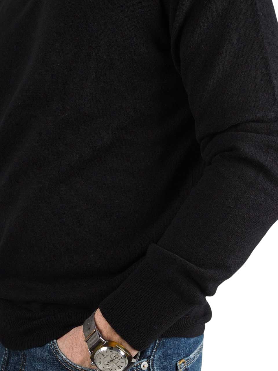 Morgano Knitted Wool Cashmere Turtle Neck Black